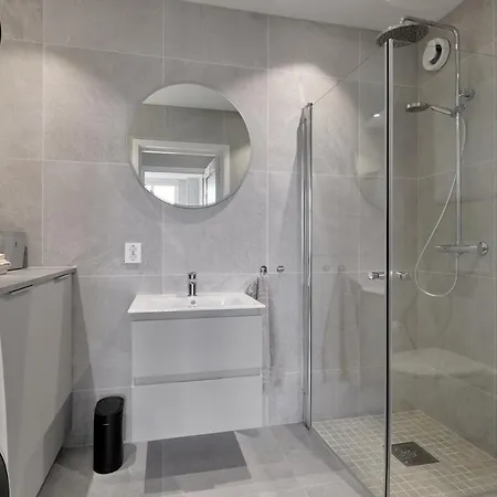Apartamento Moderne Leilighet Med Sjoutsikt